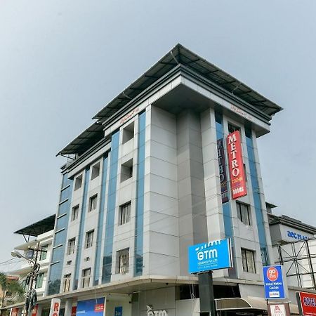 Metro Kochin Business Hotel Kültér fotó